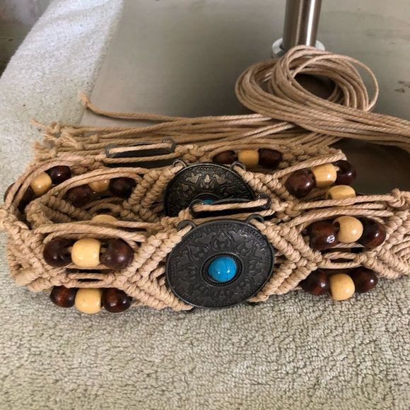 Tie belt size small - Picture 2 of 5